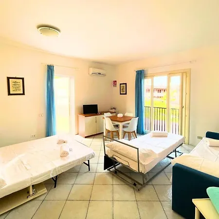 Riva Dei Delfini Holiday home *